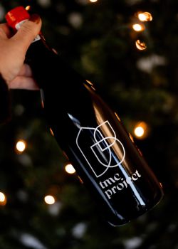 Relatiegeschenk, fles wijn met logo, gepersonaliseerd cadeau, cadeautas